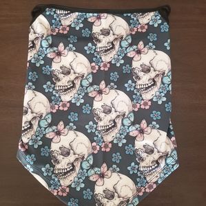 NWOT Women's Neck Gaiter